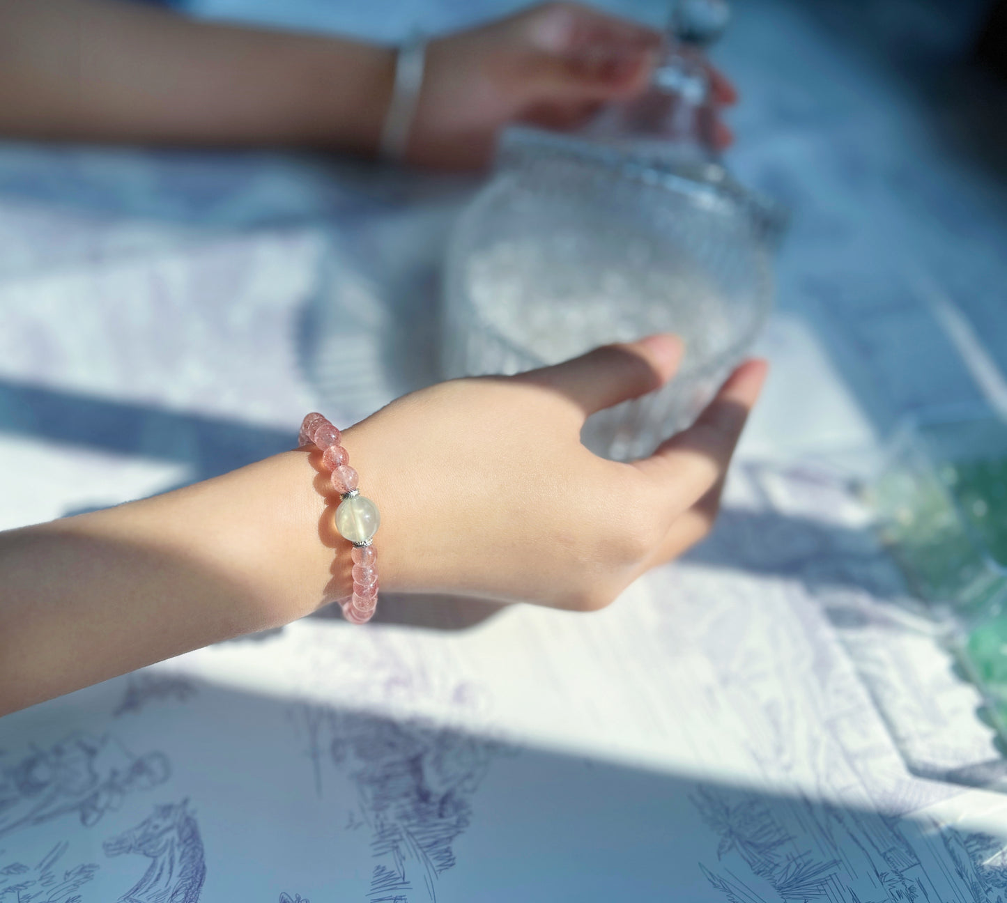 Plum Shadow - Strawberry quartz Bracelet