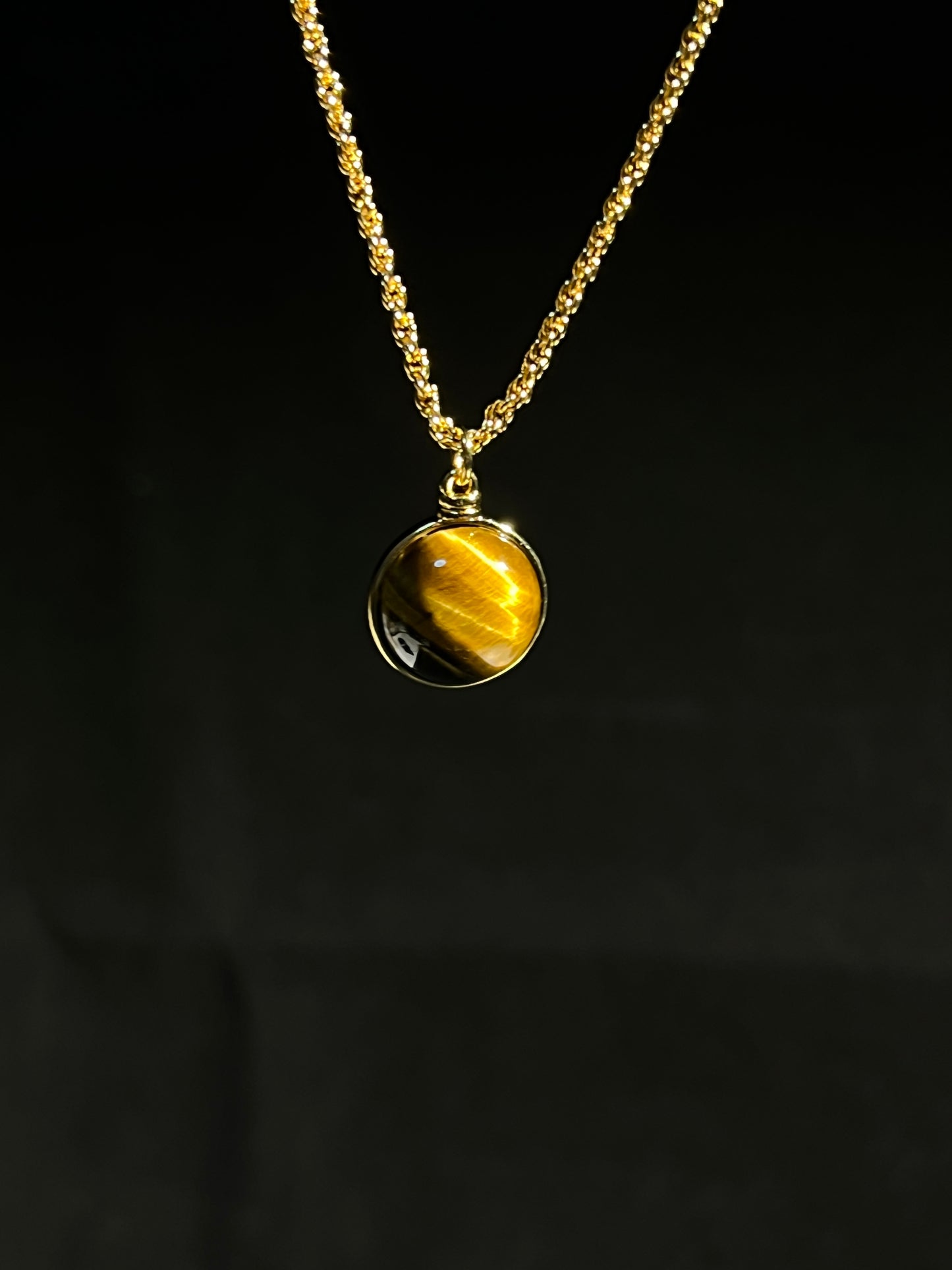 Tiger's Eye Collarbone Necklace