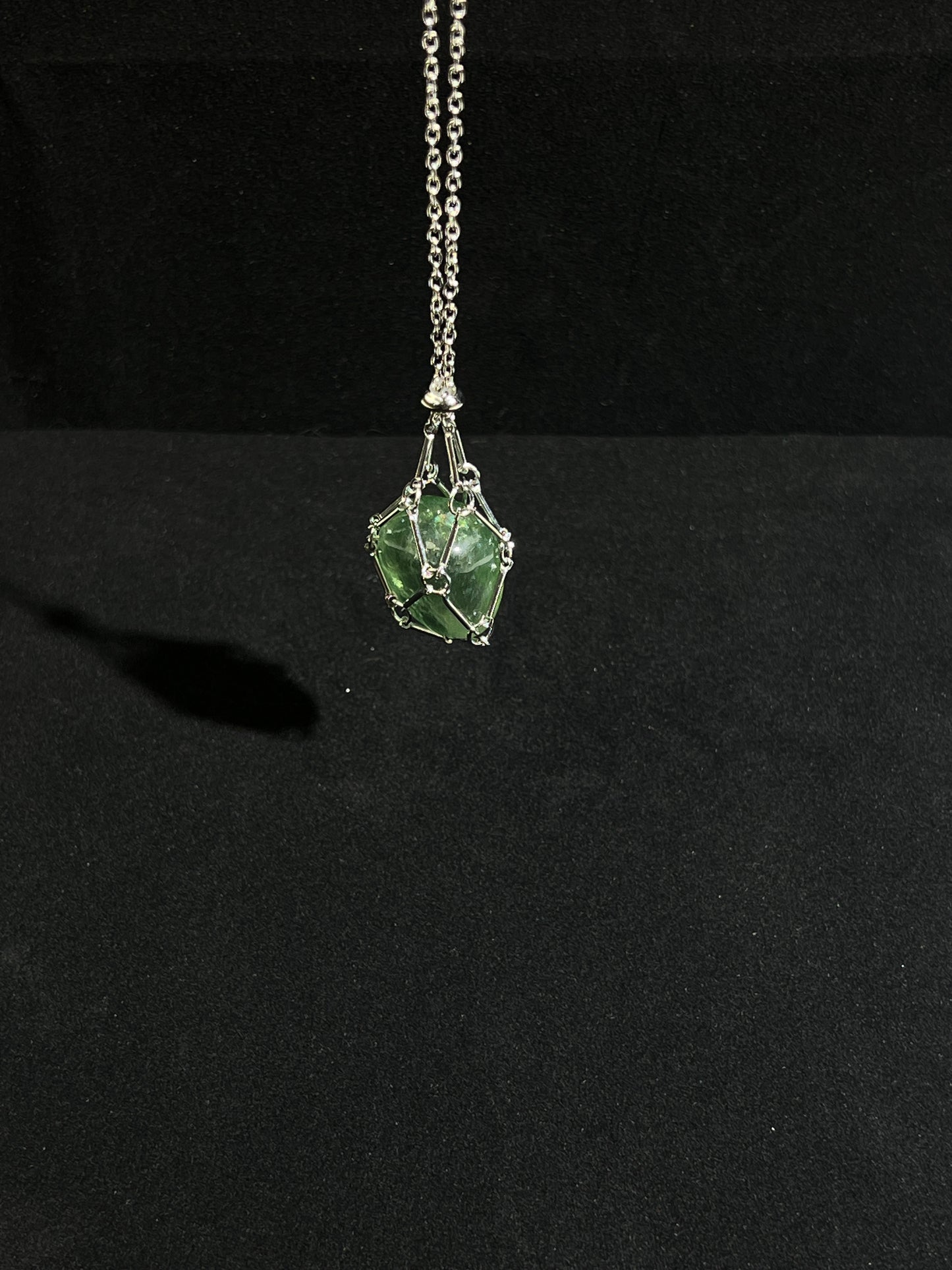 Green Fluorite with Metal Net Necklace